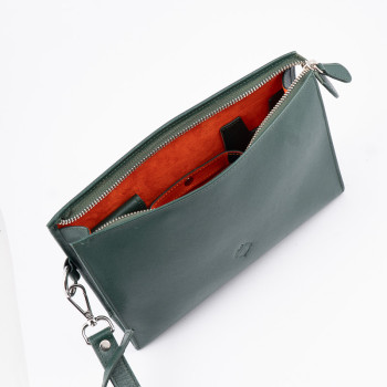 POCHETTE PORTASIGARI CARTUJANO CON PORTA-ACCESSORI ESTRAIBILE VERDE SAFFIANO