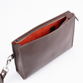 POCHETTE PORTASIGARI CARTUJANO CON PORTA-ACCESSORI ESTRAIBILE TESTA DI MORO SAFFIANO